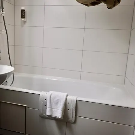 Am Rupertuspark מלון