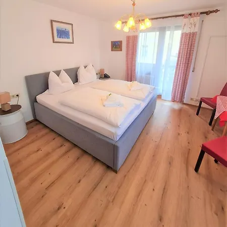 Am Rupertuspark 3*