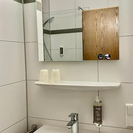 Am Rupertuspark 3*
